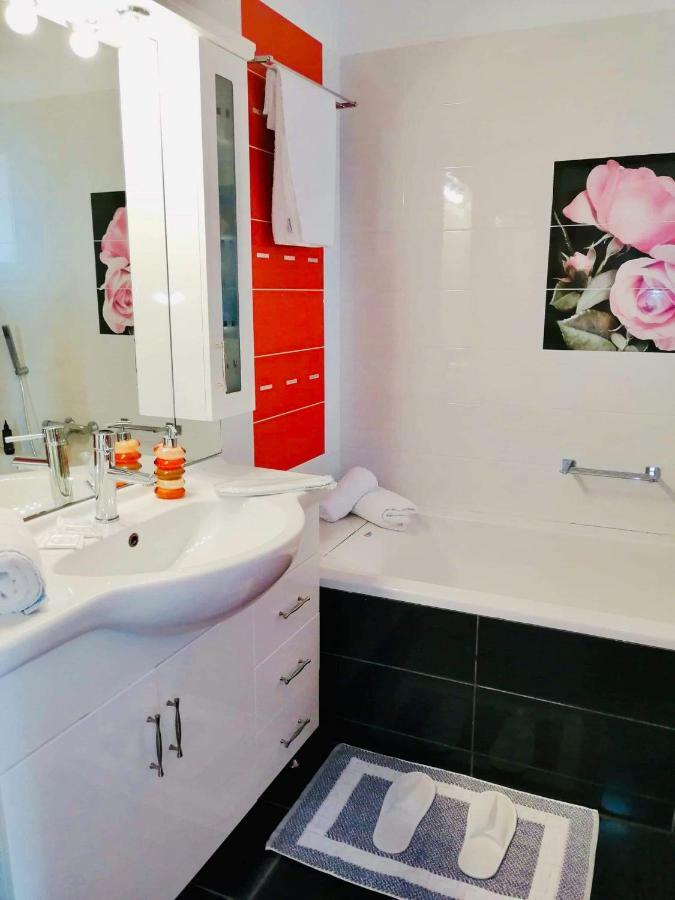 House Of Light Apartment Сития Екстериор снимка